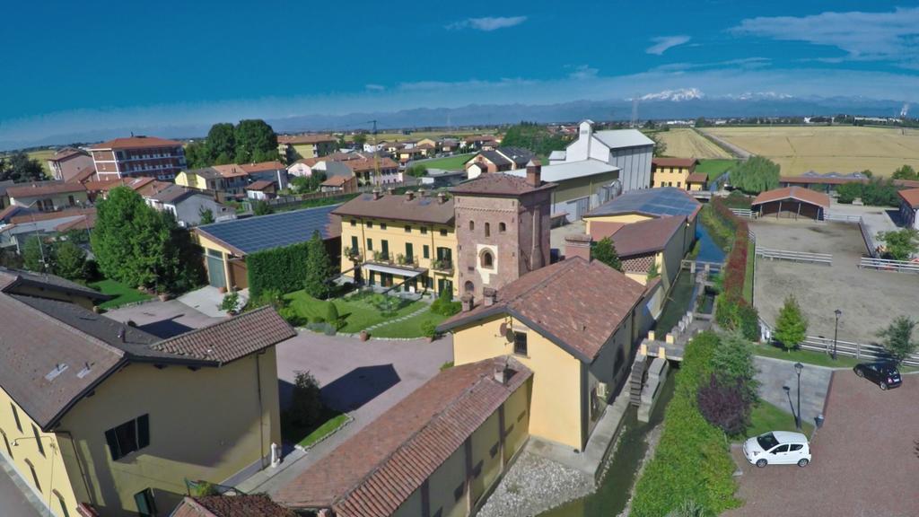 La Torre Dei Canonici Lumellogno Экстерьер фото